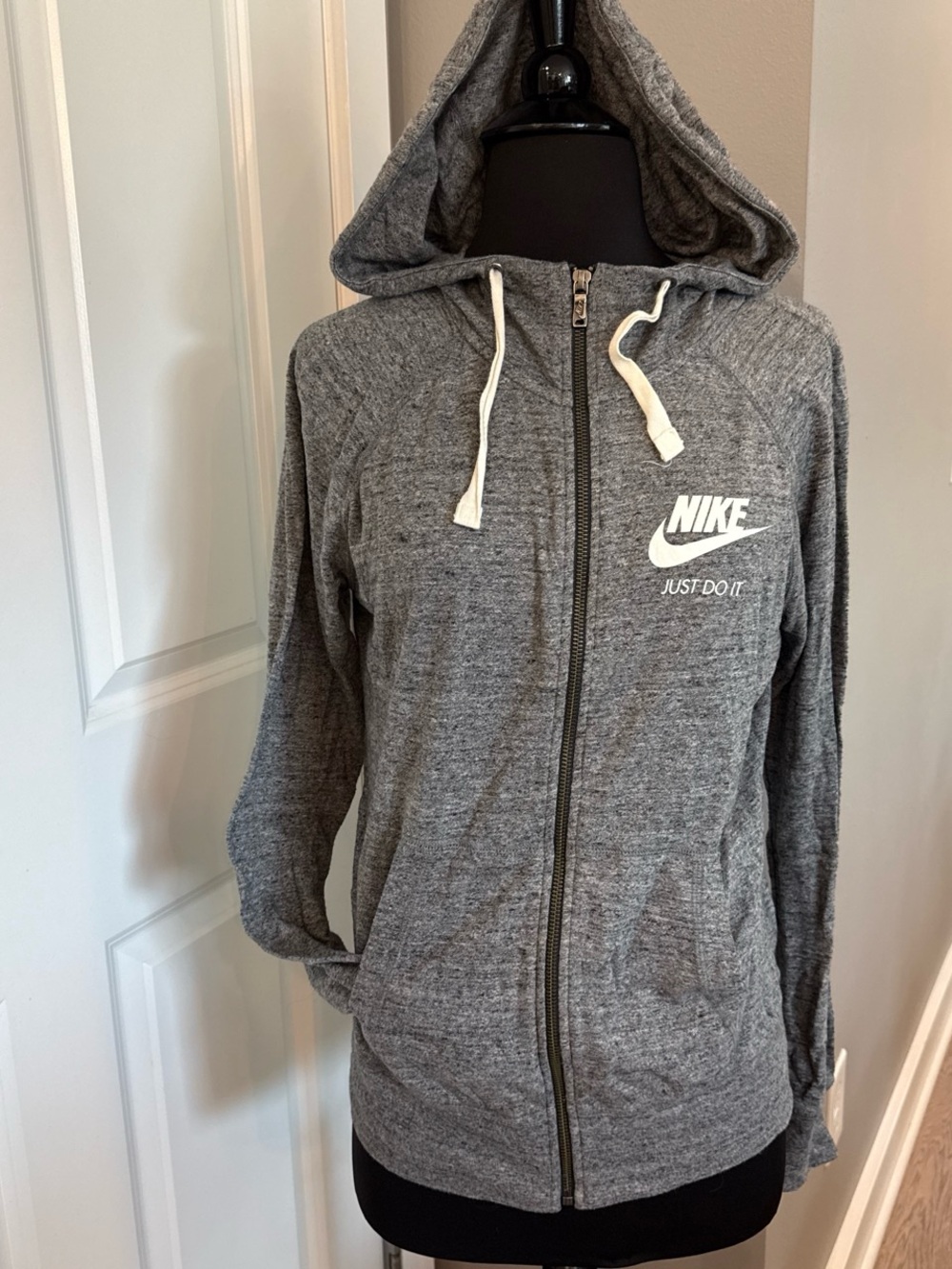 Nike Women's Heather Gray Full-Zip Hoodie Jacket with White Logo